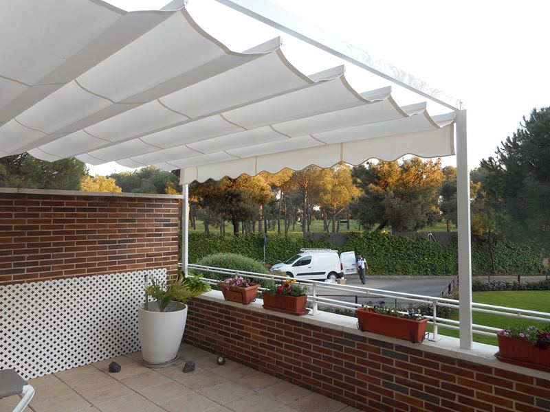 Toldos en Fuenlabrada Pérgolas Tradicionales - instalación pérgolas pergola 80x40 pared porteria megatoldos 1